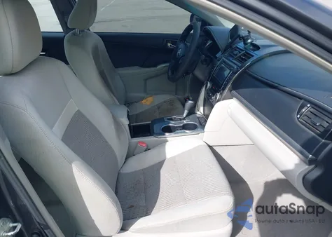 2013 Toyota Camry Hybrid Le z USA, uszkodzony, nr VIN 4T1BD1FK7DU073372